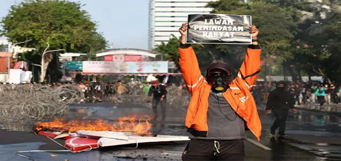 DPR Sahkan UU KUHAP Aktivis Kecam Pasal 'Merebut Kemerdekaan'