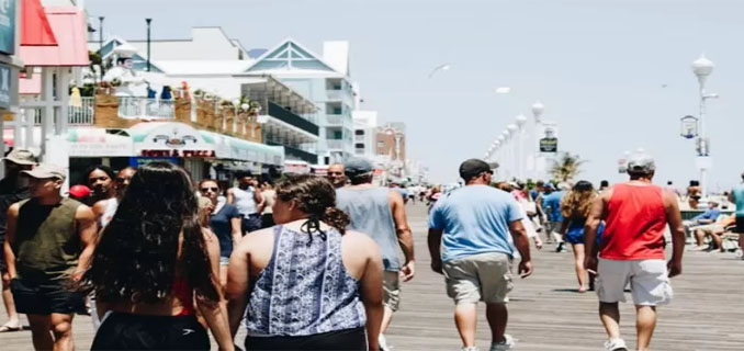 Pariwisata Indonesia Meroket, Kunjungan Wisman Tembus 11,4 Juta di 2025