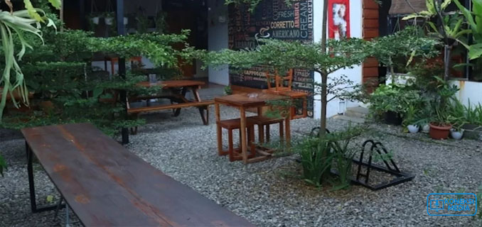 10 Kafe Estetik Dekat Stasiun Bangodua Cirebon untuk Traveler