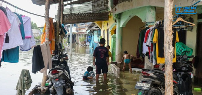 Banjir Rob Landa 19 RT Jakut & Kepulauan Seribu, Air Capai 50 Cm