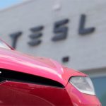 Tesla Bangun Fasilitas Supercharger Terbesar dengan Tenaga Surya
