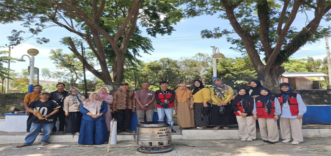 Mahasiswa KKN UGM Kenalkan Teknologi Bakar Sampah Minim Polusi